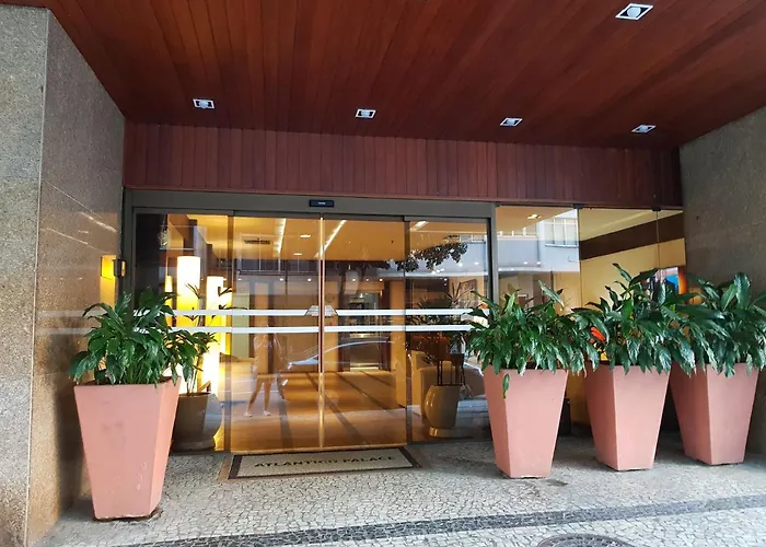 Apartamento Encantador Com Piscina - Besthostrio