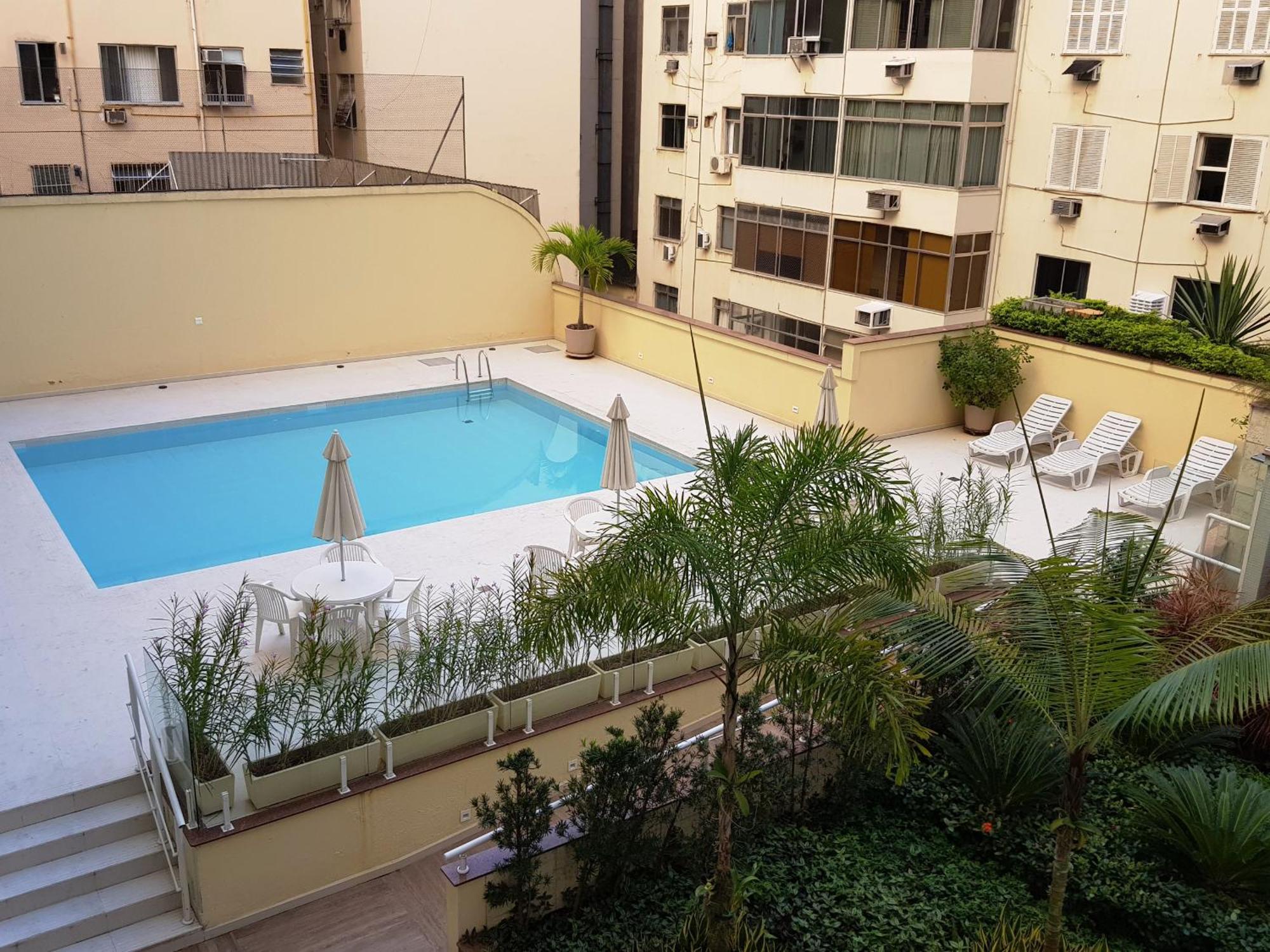 Apartment Encantador Com Piscina - Besthostrio *